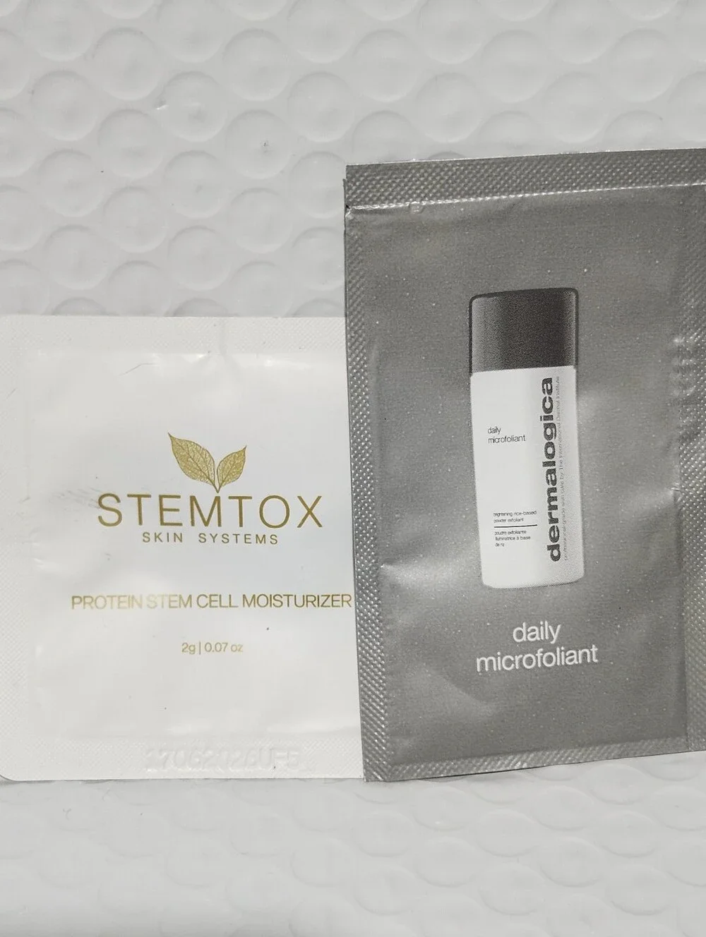 Assorted Women’s 14 Piece Skincare Samples